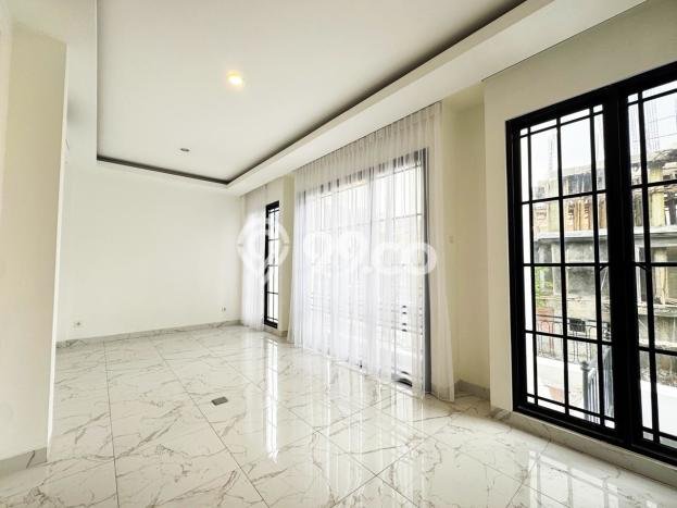 Hot Offer Hunian Mewah Ideal dan Luas di Pesanggrahan, Jakarta Selatan Hot Offer Hunian Mewah Ideal dan Luas di Pesanggrahan, Jakarta Selatan