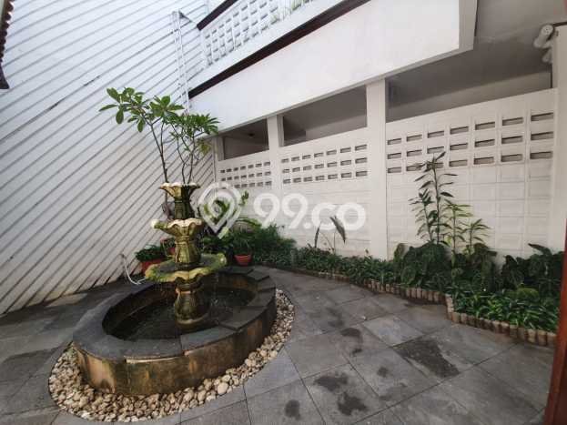 Rumah Mewah Siap Huni LT 407m2 di Cinere, Depok Rumah Mewah Siap Huni LT 407m2 di Cinere, Depok