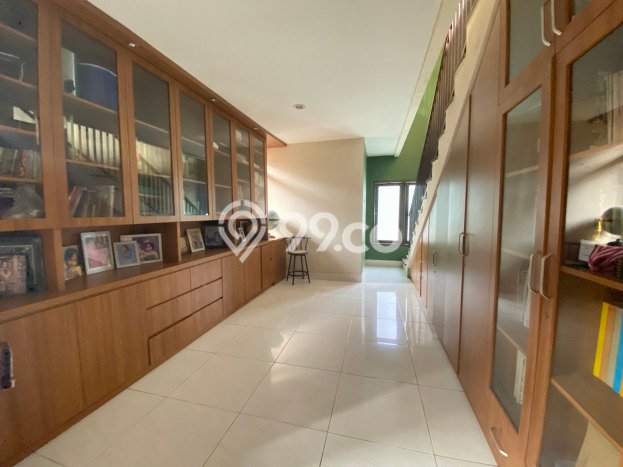 Hunian Mewah LB 700m2 Siap Huni Desain Elegan di Cinangka, Depok Hunian Mewah LB 700m2 Siap Huni Desain Elegan di Cinangka, Depok