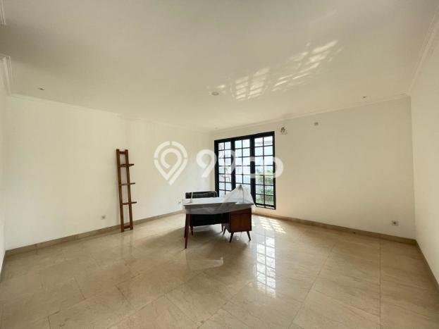 Dijual Rumah Mewah Elegan Dengan View Cantik di Lebak Bulus, Jakarta Selatan Dijual Rumah Mewah Elegan Dengan View Cantik di Lebak Bulus, Jakarta Selatan
