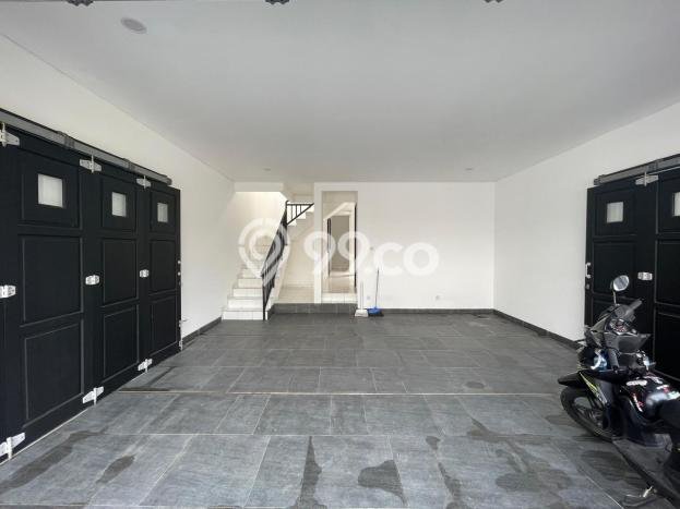 Dijual Rumah Mewah Elegan Dengan View Cantik di Lebak Bulus, Jakarta Selatan Dijual Rumah Mewah Elegan Dengan View Cantik di Lebak Bulus, Jakarta Selatan