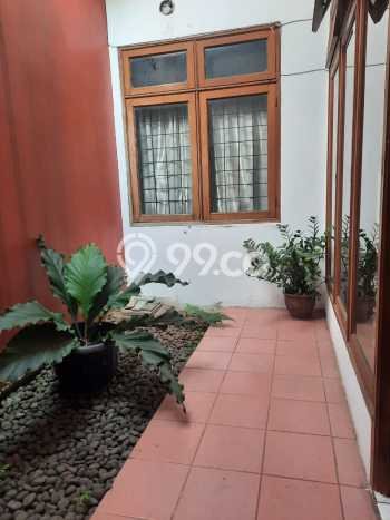 Hunian Eksklusif Siap Huni LT 420m2 di Cinere, Depok Hunian Eksklusif Siap Huni LT 420m2 di Cinere, Depok