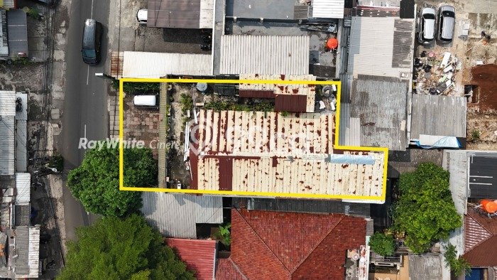 Unit Kantor Dijual di Jakarta Selatan LT 335m2 & LB 362m2 Unit Kantor Dijual di Jakarta Selatan LT 335m2 & LB 362m2