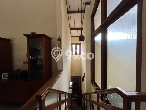 Hunian Mewah LB 300m2 Siap Huni Desain Elegan di Lebak Bulus, Jakarta Selatan Hunian Mewah LB 300m2 Siap Huni Desain Elegan di Lebak Bulus, Jakarta Selatan