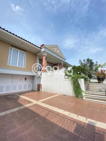 Dijual Rumah Premium dengan Fasilitas Sekitar Komplit di Cinere, Depok Dijual Rumah Premium dengan Fasilitas Sekitar Komplit di Cinere, Depok