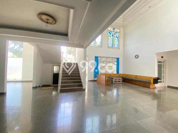 Rumah Luxury Modern Tanpa Renovasi di Lebak Bulus Jakarta Selatan Rumah Luxury Modern Tanpa Renovasi di Lebak Bulus Jakarta Selatan