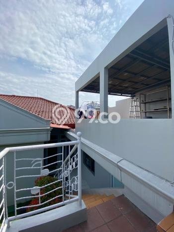 Dijual Rumah Premium dengan Fasilitas Sekitar Komplit di Cinere, Depok Dijual Rumah Premium dengan Fasilitas Sekitar Komplit di Cinere, Depok