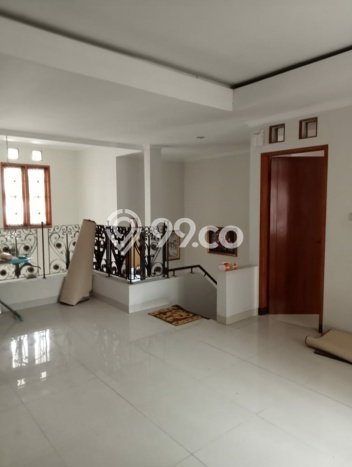 Rumah Modern 4 Kamar LT 250m2 di Setiabudi Rumah Modern 4 Kamar LT 250m2 di Setiabudi