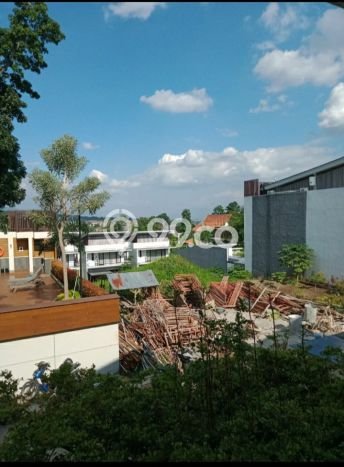 For Sale Rumah 3 Kamar Lokasi Strategis Nyaman dan Strategis di Coblong For Sale Rumah 3 Kamar Lokasi Strategis Nyaman dan Strategis di Coblong