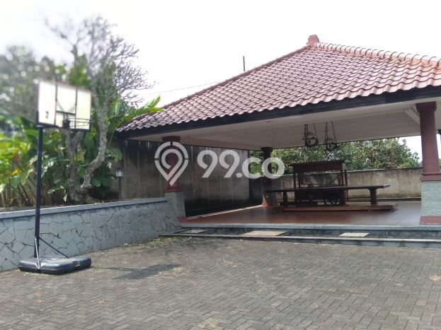 Rumah Luxury Modern Tanpa Renovasi di Dago Bandung Rumah Luxury Modern Tanpa Renovasi di Dago Bandung