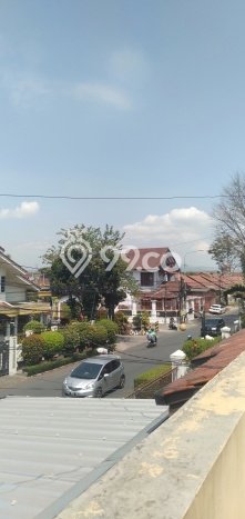 Rumah Modern 5 KT di Kopo Bandung Semi Furnished Rumah Modern 5 KT di Kopo Bandung Semi Furnished