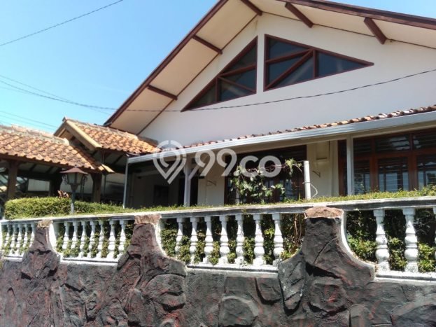 Bisa KPR! Rumah Dago, Bandung, Luas 654m2m² LB 801m2m² Bisa KPR! Rumah Dago, Bandung, Luas 654m2m² LB 801m2m²