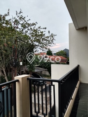 Rumah Nyaman area Cigadung, Bandung, Luas 95m2m² Bangunan 174m2m² Rumah Nyaman area Cigadung, Bandung, Luas 95m2m² Bangunan 174m2m²