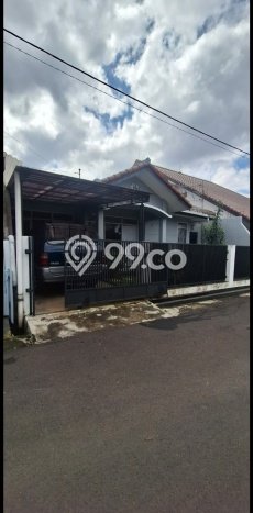 Jual Rumah Bagus Siap Huni LB 140m2 di Arcamanik, Bandung Jual Rumah Bagus Siap Huni LB 140m2 di Arcamanik, Bandung