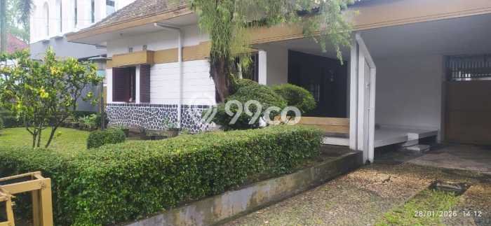 Ready to Use! Luxury House LT 594m2 Desain Elegan di Riau Ready to Use! Luxury House LT 594m2 Desain Elegan di Riau