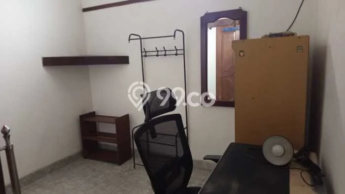 Disewakan! Rumah 5 Kamar Tidur &
2 Kamar Mandi di Cibeunying, Bandung Disewakan! Rumah 5 Kamar Tidur &
2 Kamar Mandi di Cibeunying, Bandung