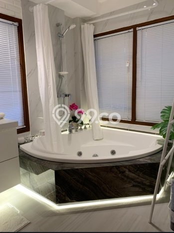 Jual Rumah Mewah Megah Dengan View Eksklusif di Sektor 8 - Bintaro, Tangerang Selatan Jual Rumah Mewah Megah Dengan View Eksklusif di Sektor 8 - Bintaro, Tangerang Selatan