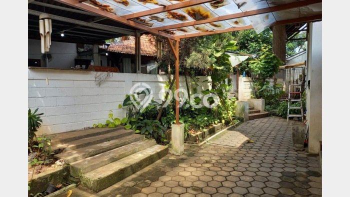 Rumah Elit LB 540m2 Siap Huni Desain Elegan di Bintaro, Tangerang Selatan Rumah Elit LB 540m2 Siap Huni Desain Elegan di Bintaro, Tangerang Selatan