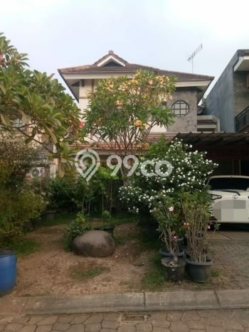 Rumah Lingkungan Asri di Kota Wisata, Jakarta Timur, LT 144m² LB 145m² Rumah Lingkungan Asri di Kota Wisata, Jakarta Timur, LT 144m² LB 145m²