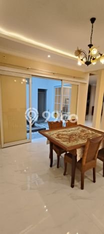 Rumah Elit LB 250m2 Siap Huni Desain Elegan di Kota Wisata, Jakarta Timur Rumah Elit LB 250m2 Siap Huni Desain Elegan di Kota Wisata, Jakarta Timur