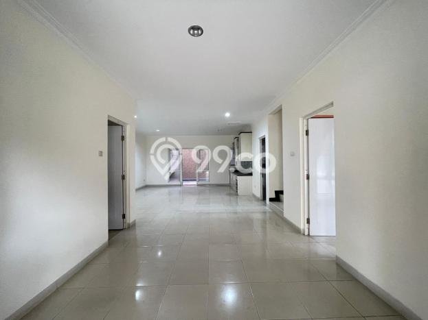 Jual Rumah Luas Elegan Dengan View Cantik di Kota Wisata, Jakarta Timur Jual Rumah Luas Elegan Dengan View Cantik di Kota Wisata, Jakarta Timur