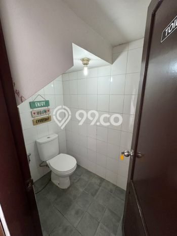 KESEMPATAN TERBAIK! Rumah Nyaman area Cibubur, Luas 240m² LB 250m² KESEMPATAN TERBAIK! Rumah Nyaman area Cibubur, Luas 240m² LB 250m²