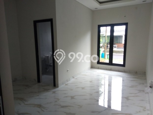 Rumah Luxury Modern Tanpa Renovasi di Kota Wisata Jakarta Timur Rumah Luxury Modern Tanpa Renovasi di Kota Wisata Jakarta Timur