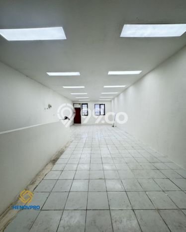 Ruko Dijual di Prime Area Jakarta Pusat Luas 300m2 Ruko Dijual di Prime Area Jakarta Pusat Luas 300m2