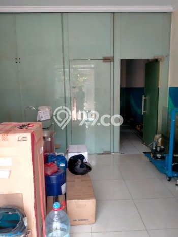 Ruko Dijual di Jakarta Barat LT 67m2 & LB 200m2 Lokasi Terbaik! Ruko Dijual di Jakarta Barat LT 67m2 & LB 200m2 Lokasi Terbaik!