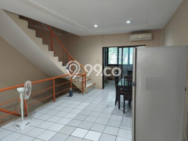 Ruko Dijual di Prime Area Jakarta Barat Luas 300m2 Ruko Dijual di Prime Area Jakarta Barat Luas 300m2
