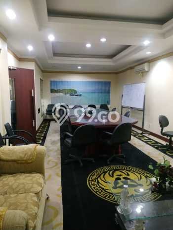 Ruko untuk Disewa di Pusat Jakarta Barat Luas Bangunan 800m2 Ruko untuk Disewa di Pusat Jakarta Barat Luas Bangunan 800m2