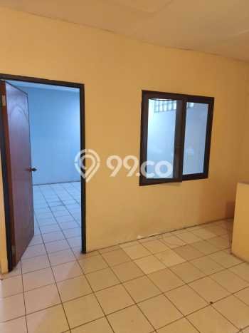Ruko Dijual di Prime Area Jakarta Barat Luas 300m2 Ruko Dijual di Prime Area Jakarta Barat Luas 300m2