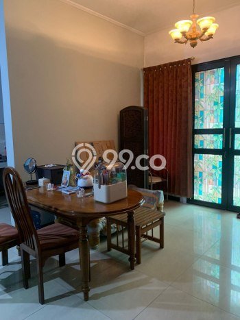 For Sale Rumah 3 Kamar Lokasi Ideal Bagus dan Strategis di Tenggilis Mejoyo For Sale Rumah 3 Kamar Lokasi Ideal Bagus dan Strategis di Tenggilis Mejoyo