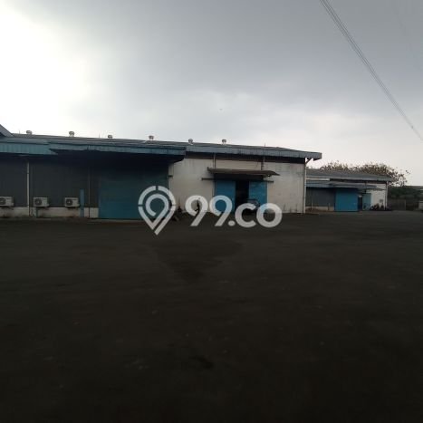 Gudang Dijual di Bogor LT 10000m2 & LB 5700m2 Lokasi Terbaik! Gudang Dijual di Bogor LT 10000m2 & LB 5700m2 Lokasi Terbaik!