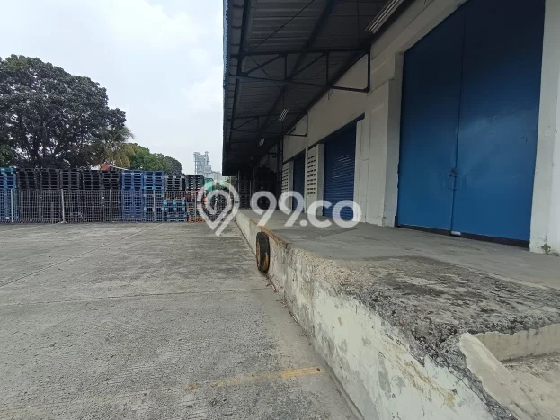 Gudang Disewa di Bogor dengan LB 4788m2 Area Komersial Ramai Gudang Disewa di Bogor dengan LB 4788m2 Area Komersial Ramai