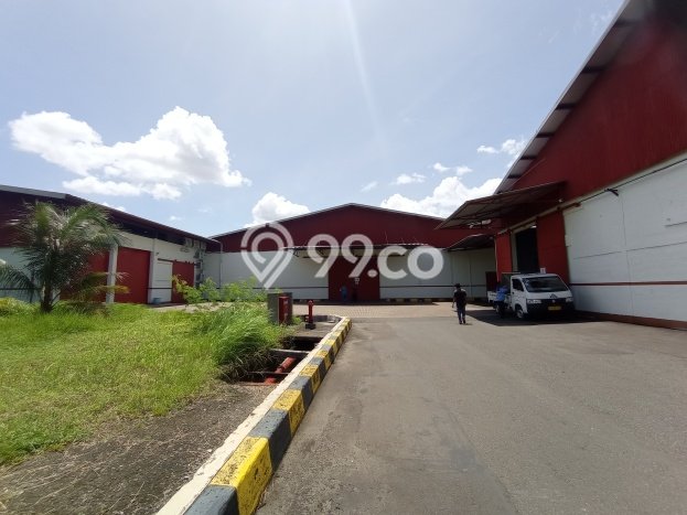 Unit Gudang Paling Strategis di Cimanggis Depok dengan LB 2100m2 Unit Gudang Paling Strategis di Cimanggis Depok dengan LB 2100m2