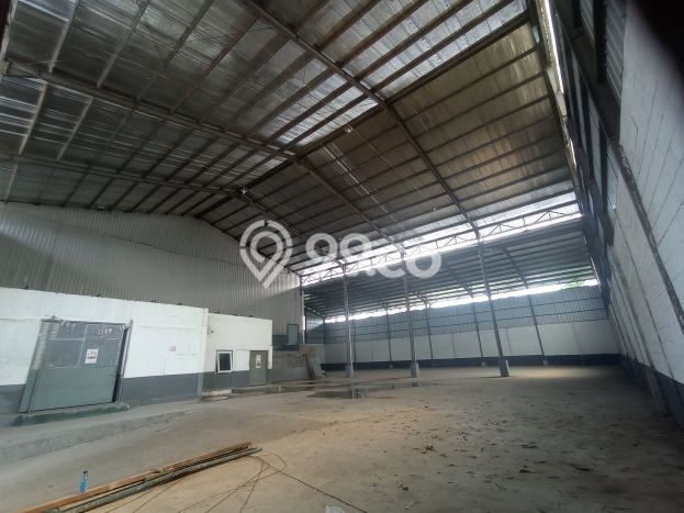 Gudang Disewa di Bogor dengan LB 1200m2 Area Komersial Ramai Gudang Disewa di Bogor dengan LB 1200m2 Area Komersial Ramai