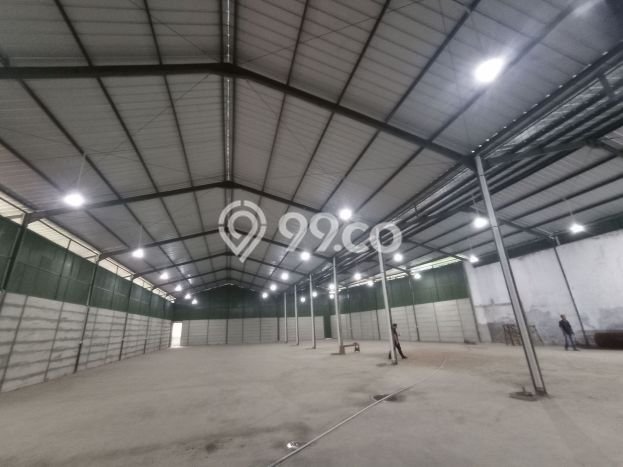 Gudang Disewakan di Area Ramai Cileungsi, Bogor Gudang Disewakan di Area Ramai Cileungsi, Bogor