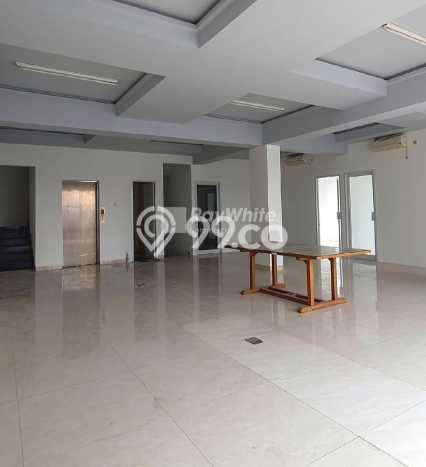 Kantor Komersial Dijual di Kebayoran Lama Jakarta Selatan LT 250m2 & LB 600m2 Kantor Komersial Dijual di Kebayoran Lama Jakarta Selatan LT 250m2 & LB 600m2
