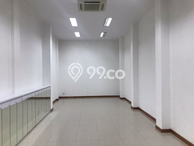 Unit Gudang Disewa Lokasi BSD, Tangerang Selatan Spesifikasi Luas Bangunan 612m2 Unit Gudang Disewa Lokasi BSD, Tangerang Selatan Spesifikasi Luas Bangunan 612m2