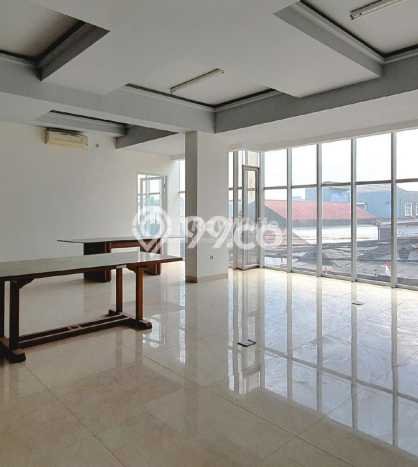 Kantor Komersial Dijual di Kebayoran Lama Jakarta Selatan LT 250m2 & LB 600m2 Kantor Komersial Dijual di Kebayoran Lama Jakarta Selatan LT 250m2 & LB 600m2