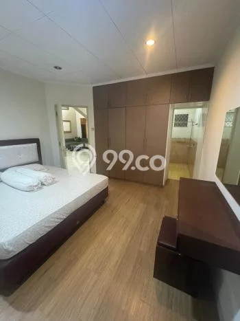 Jarang Ada! Rumah Kontrakan 6 Kamar Nyaman Siap Huni BSD Giri Loka Jarang Ada! Rumah Kontrakan 6 Kamar Nyaman Siap Huni BSD Giri Loka