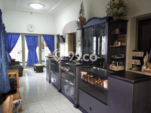 Dijual Rumah Premium dengan Fasilitas Sekitar Lengkap di Semarang Tengah, Semarang Dijual Rumah Premium dengan Fasilitas Sekitar Lengkap di Semarang Tengah, Semarang