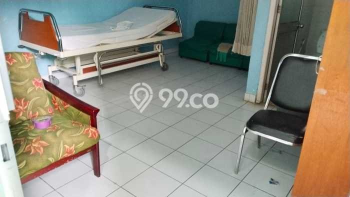 Area Ramai! Komersial Dijual di Duren Sawit untuk Bisnis Luas Bangunan 700m2 Area Ramai! Komersial Dijual di Duren Sawit untuk Bisnis Luas Bangunan 700m2
