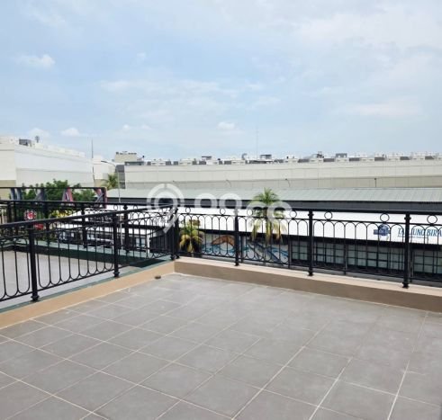 Ruko disewakan lokasi strategis Kelapa Gading Jakarta Utara 293m2 Ruko disewakan lokasi strategis Kelapa Gading Jakarta Utara 293m2