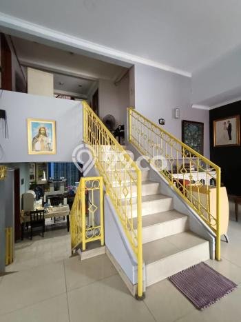 Hunian Cantik Modern Lb 300m2 di Duren Sawit, Jakarta Timur Hunian Cantik Modern Lb 300m2 di Duren Sawit, Jakarta Timur