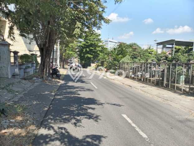 Tanah Disewa Strategis di Surabaya Luas 600m2 Tanah Disewa Strategis di Surabaya Luas 600m2