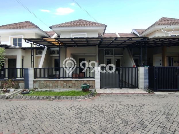 Dijual Rumah Eksklusif 4 KT di Pondok Tjandra, Sidoarjo Dijual Rumah Eksklusif 4 KT di Pondok Tjandra, Sidoarjo
