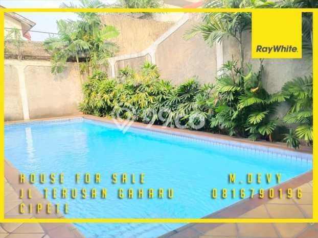 Dijual Rumah Mewah Exclusive di Cilandak, Jakarta Selatan Dijual Rumah Mewah Exclusive di Cilandak, Jakarta Selatan