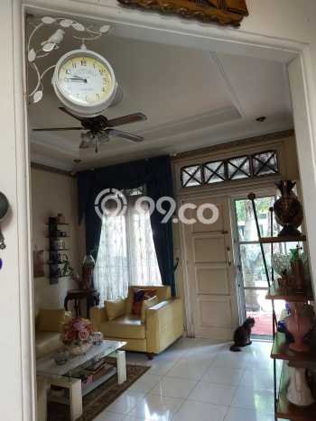 Dijual Rumah Mewah Elegan Dengan View Eksklusif di Bintaro, Tangerang Selatan Dijual Rumah Mewah Elegan Dengan View Eksklusif di Bintaro, Tangerang Selatan